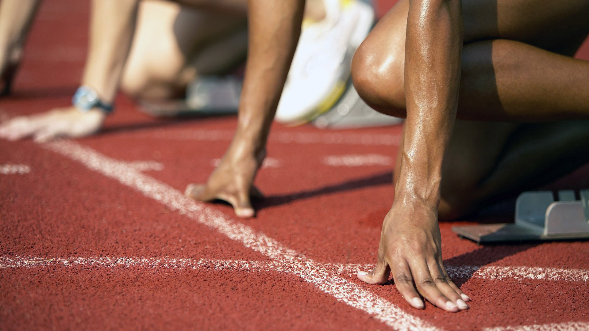 哈伦展现极致爆发力与稳定性，什么叫哈伦