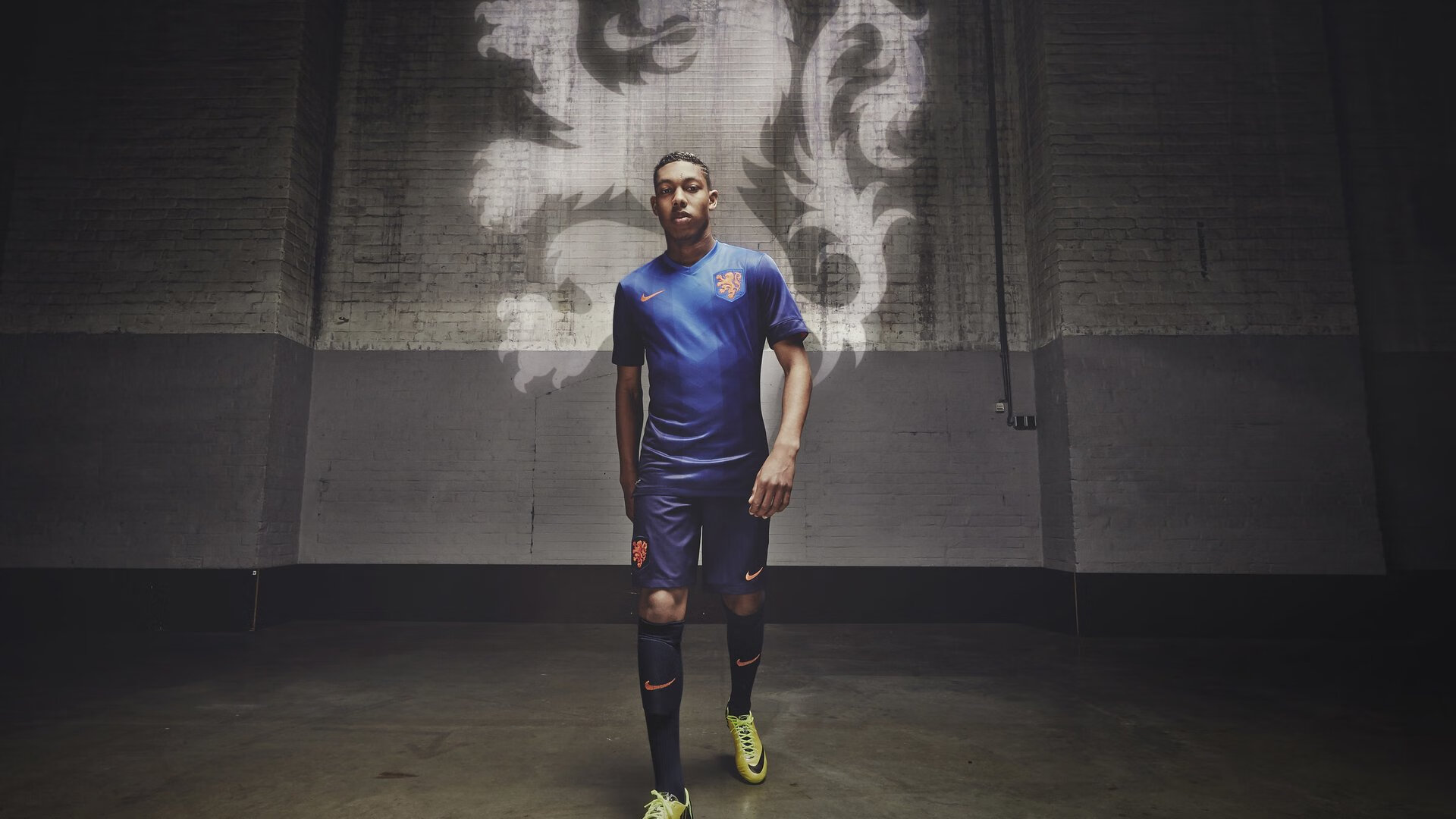 欧洲杯战术升级:布局大变、奇迹频出!,欧洲杯战记